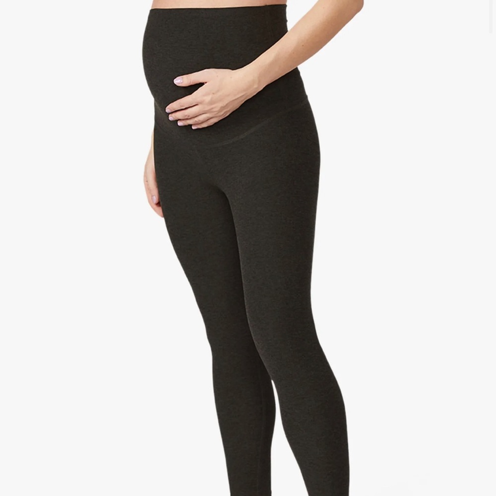 Beyond the bump space dye charcoal black leggings. Perfect condition.